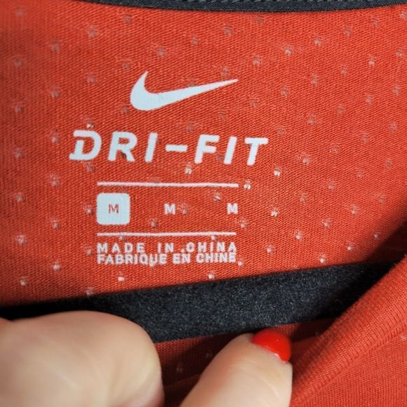 Nike Running Russet Red Orange Workout Tee - Picture 2 of 4